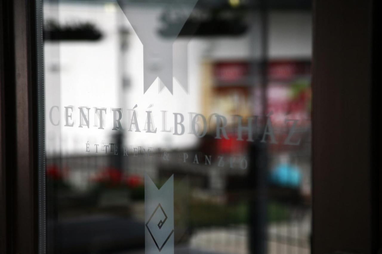 Central Panzio Erd Exterior foto